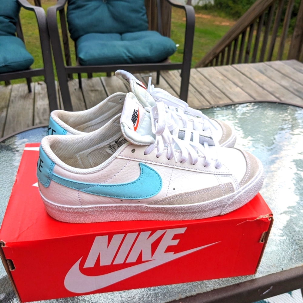 Nike Blazer Low '77/ White-Copa/ Kids ass 6.5Y